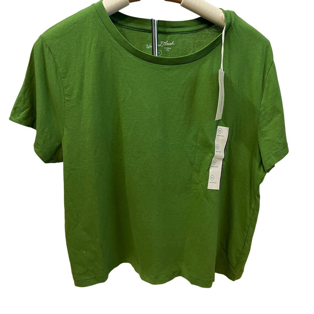 Universal Thread Women's Bright Green Cropped Short Sleeve T-Shirt - XL - NWT